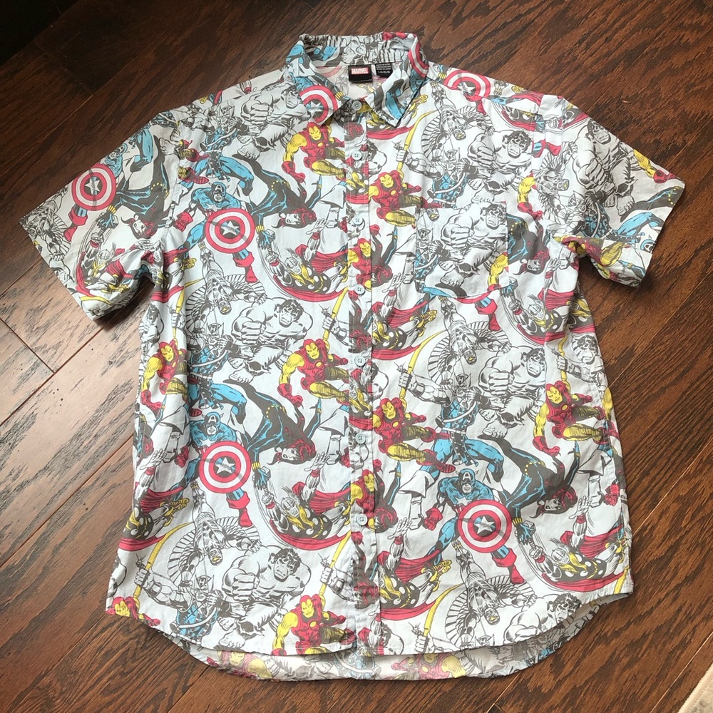 Men’s Large Marvel Character Summer Shirt